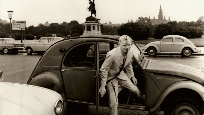 Günter Brus, Wiener Spaziergang, 1965