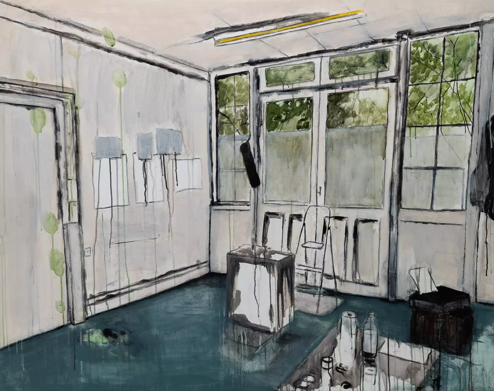 Kunsthaus Baselland Ausstellung – Gemaelde eines leeren Innenraums mit blauem Boden, Fenstern und Objekten, Mischtechnik in Grau- und Gruentönen
