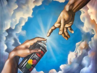 Gemaelde: Zwei Haende vor Wolkenhimmel in Anlehnung an Michelangelos Erschaffung Adams, eine haelt Spruehdose